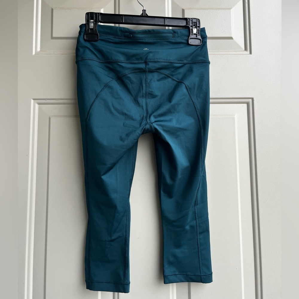 Athleta Accelerate Crop Leggings Size S Oceanic Teal Blue Workout/Yoga Pants - Picture 3 of 8